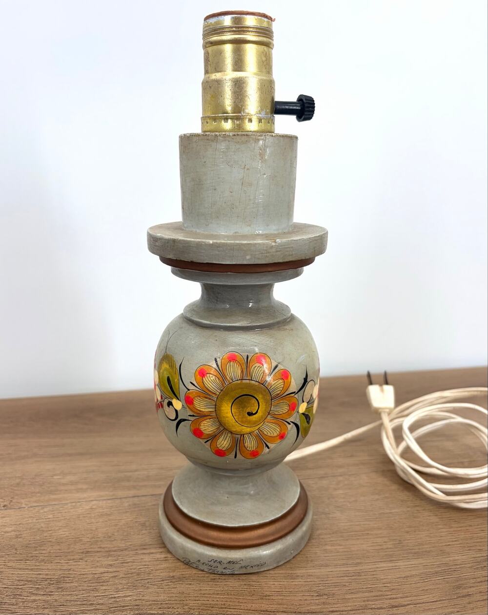 Vintage Signed Ser-Mel Tonalá Mexican Folk Art Lamp Hand Painted Papier Mâché